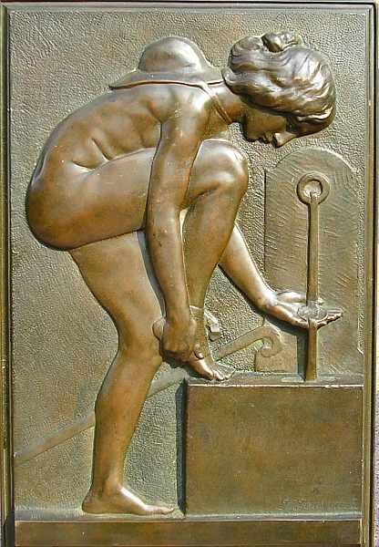Bronzeskulptur einer Wanderin aus Privatbesitz! Hier klicken für vergrößerte Ansicht!