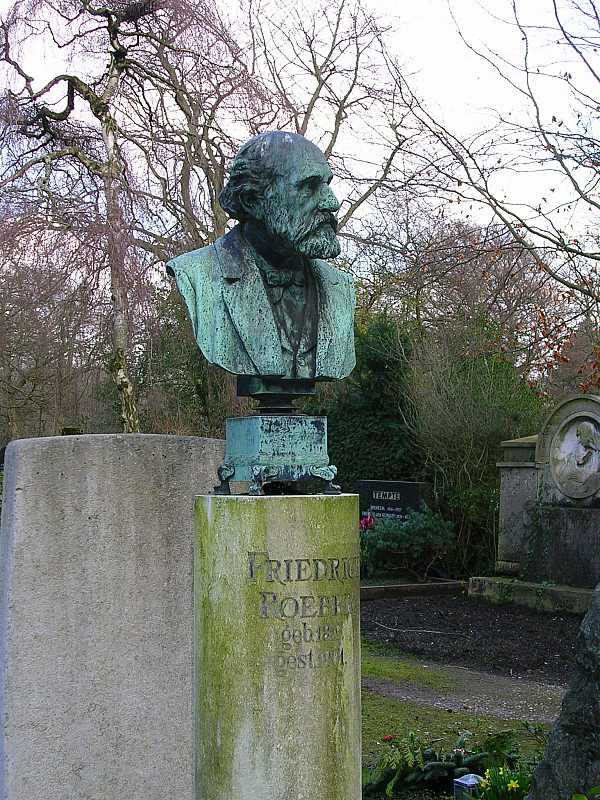 Grabmal Roeber auf dem Dsseldorfer Nordfriedhof!