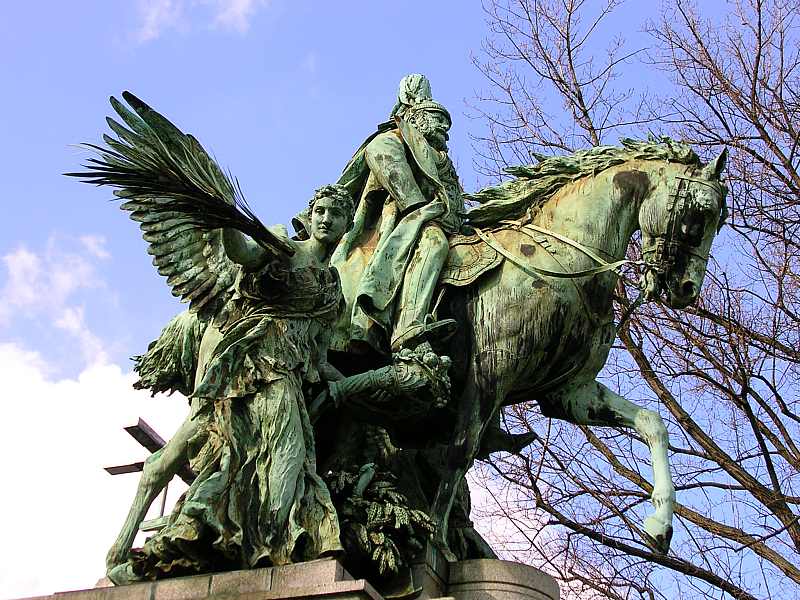 Kaiser Wilhelm I. Denkmal auf dem Martin Luther Platz in Dsseldorf!